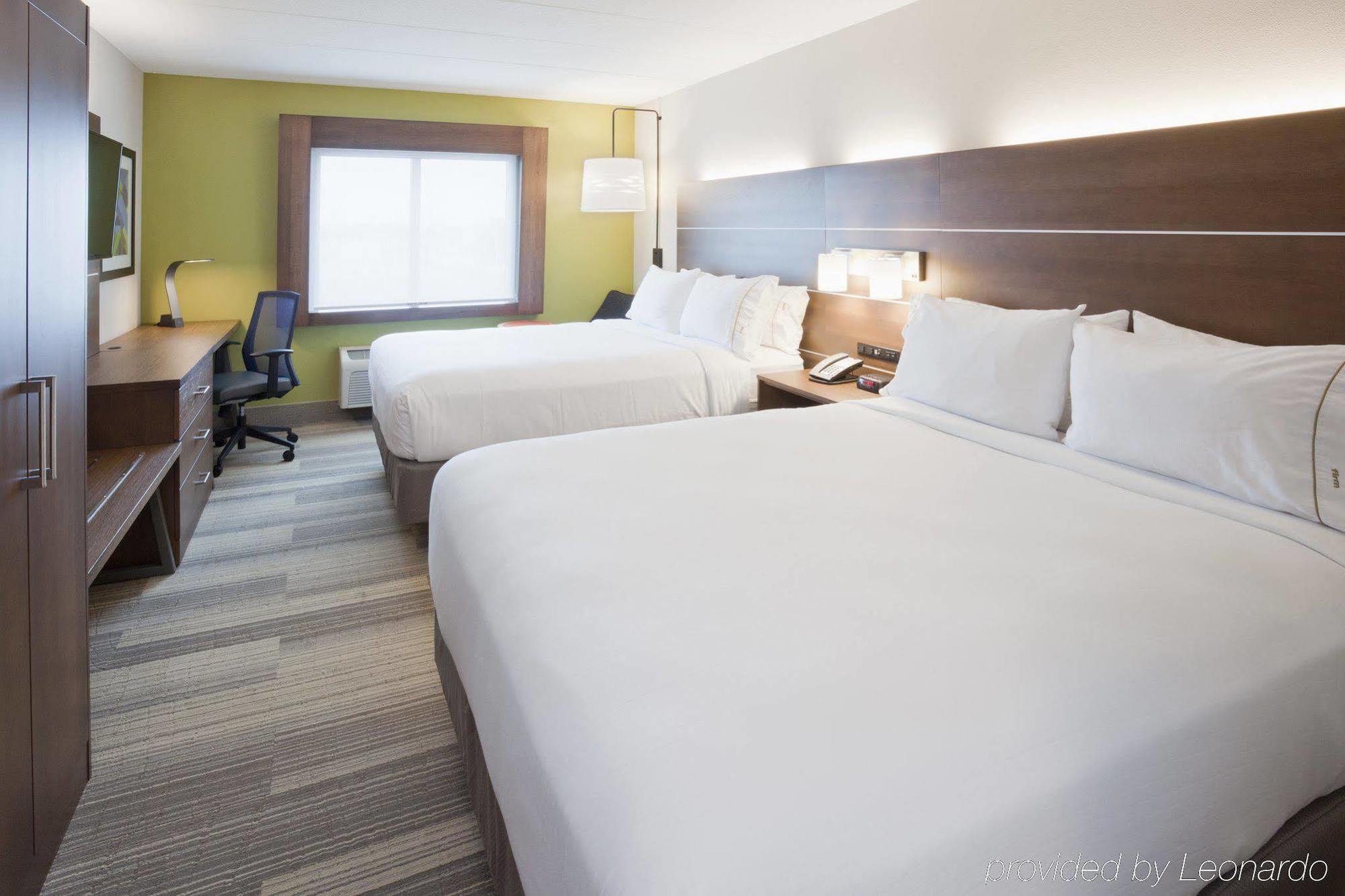 Holiday Inn Express Roseville-St. Paul By Ihg Екстериор снимка